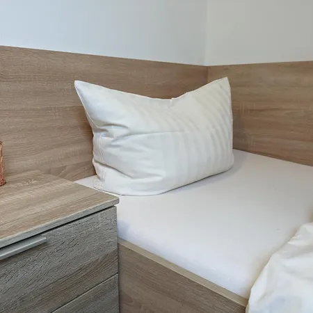 Helles, Kleines Zimmerglueck Pensjonat 3*